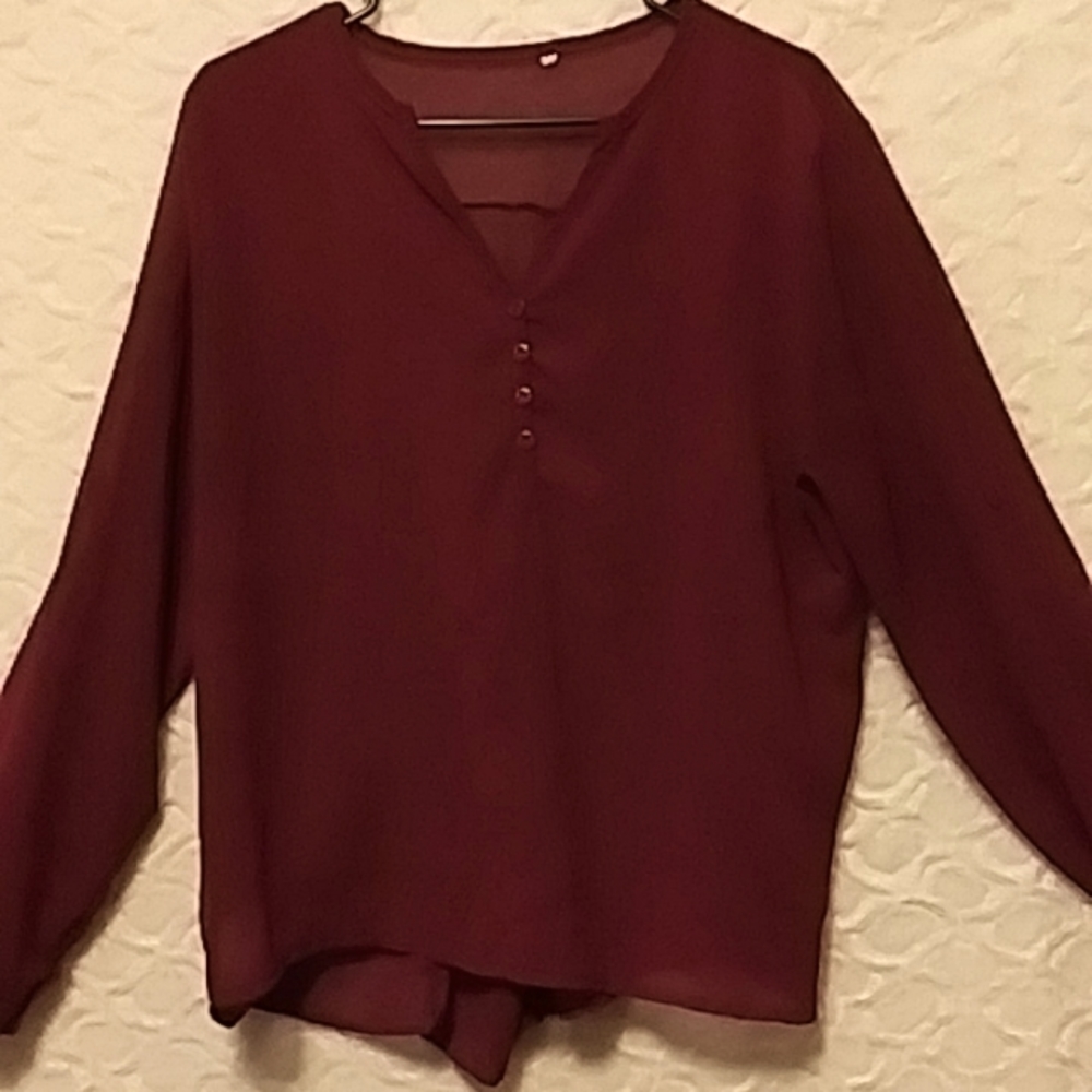 White 🤍 House Black 🖤 Market Sheer burgundy pre-owned blouse.